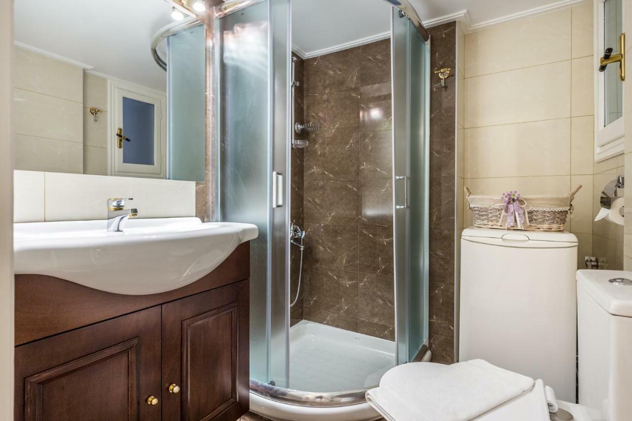 Chic Flat In Kolonaki Next To American Embassy Atene Esterno foto